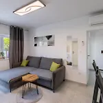 Hidden Gem 아파트 Zečevo
