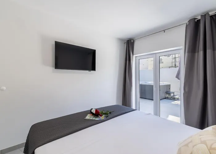 Hidden Gem Apartman Zecevo