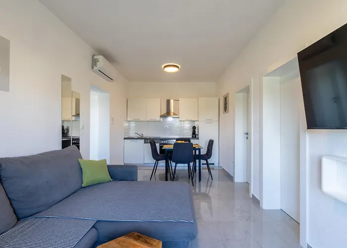 Apartman Hidden Gem Zecevo