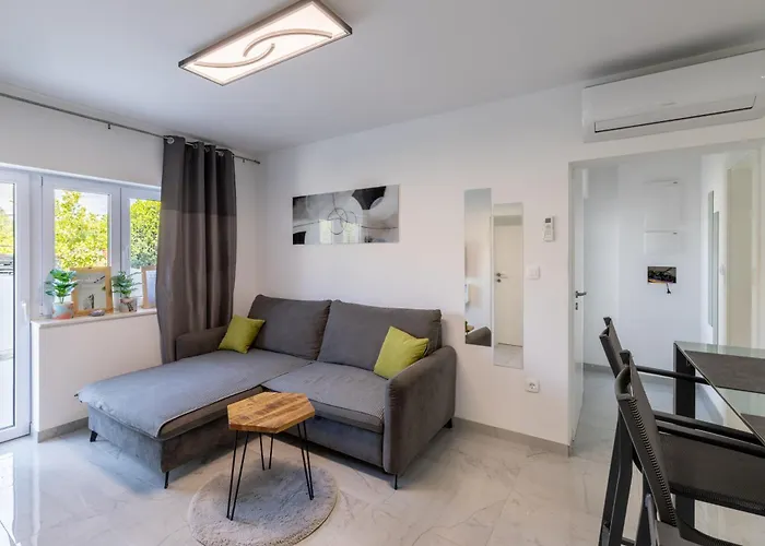 Hidden Gem Apartman Zecevo